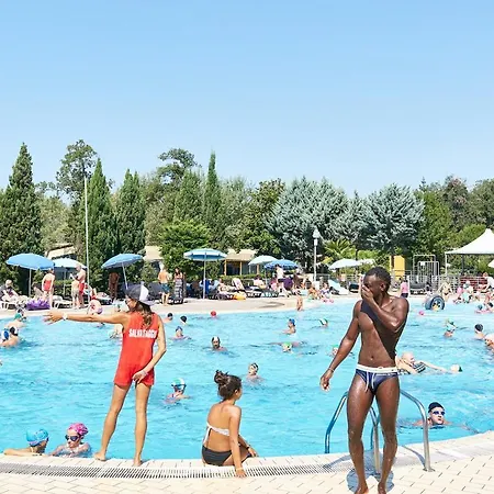 Campo de lujo Country Camp Paradiso *